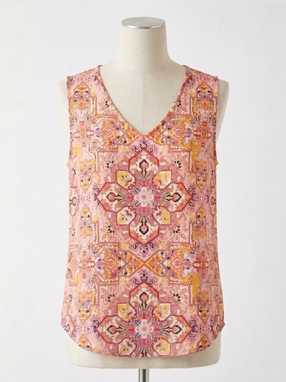 VERSE Sleeveless Split Neck Blouse Pink Boho Medallion Print Womens Size Medium